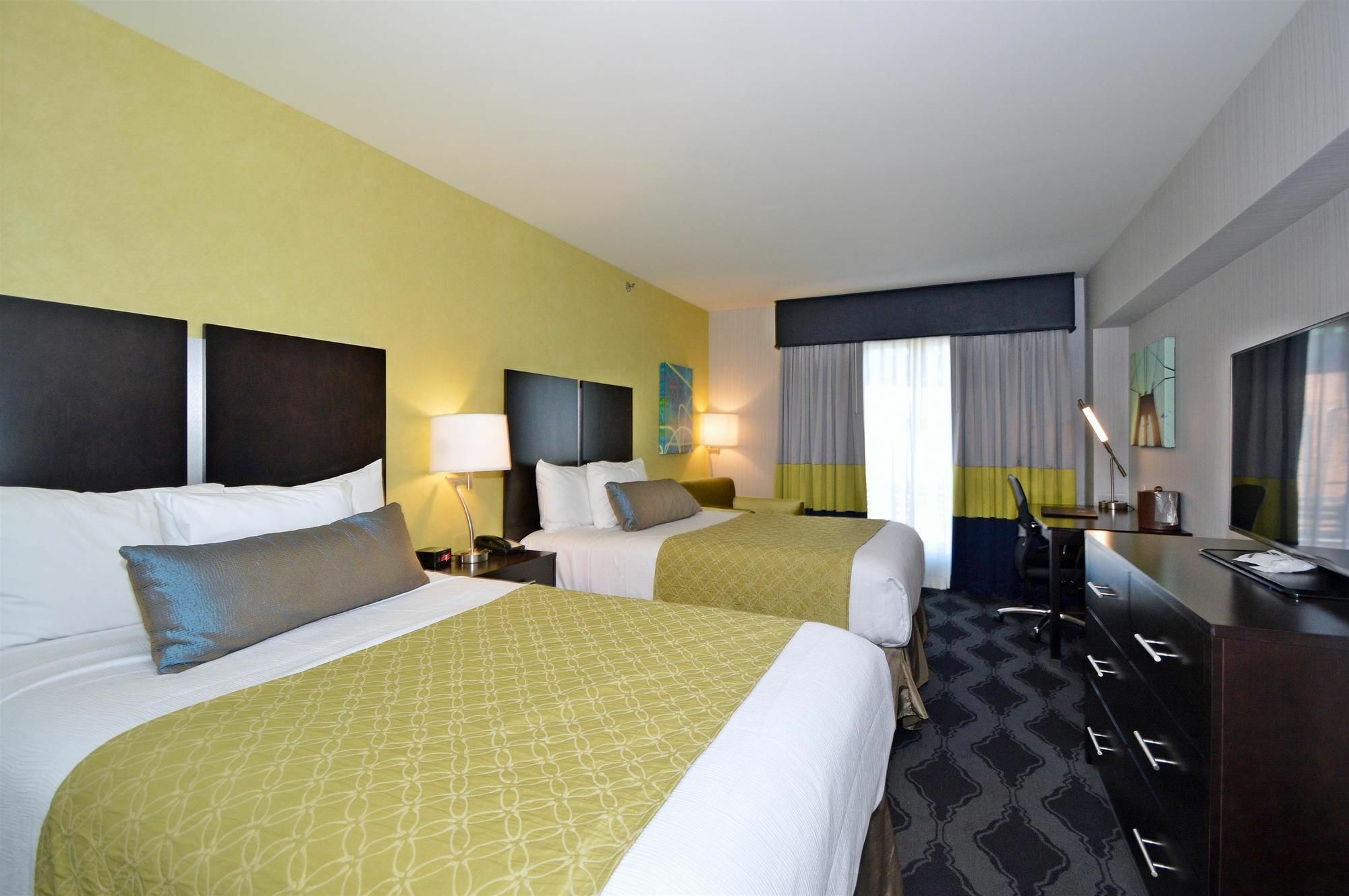ניו יורק Best Western Plus Laguardia Airport Hotel Queens מראה חיצוני תמונה